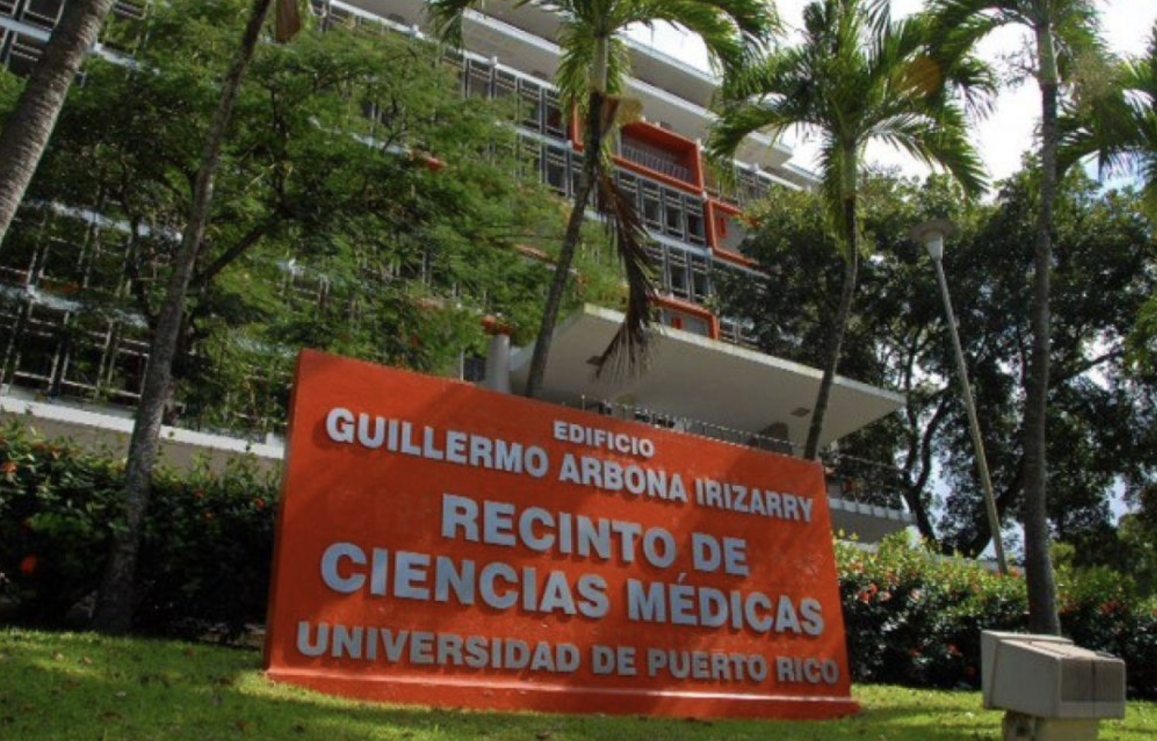 Recinto de Ciencias Médicas cancela clínicas del viernes por feriado del 4 de julio