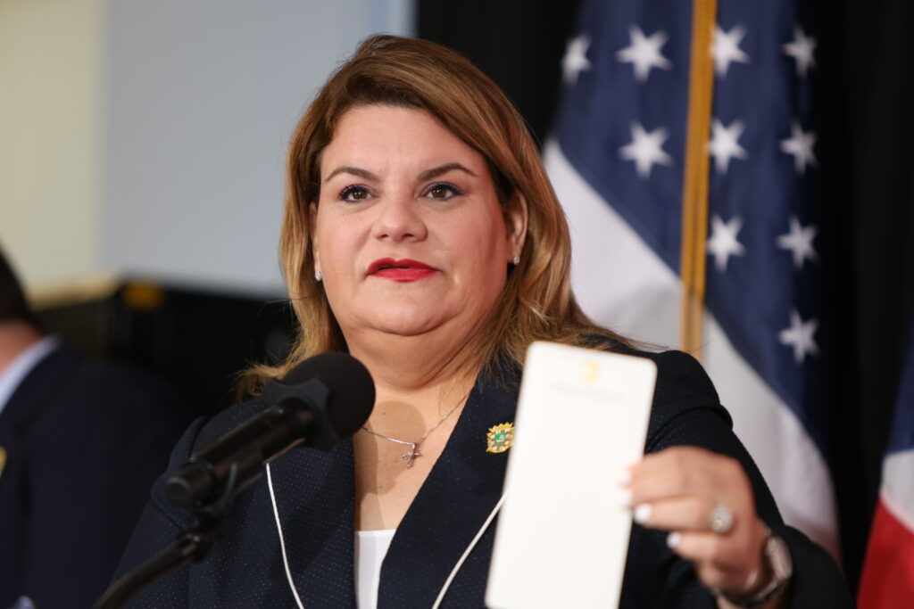 González Colón afirma que la Junta pretende alargar su estadía