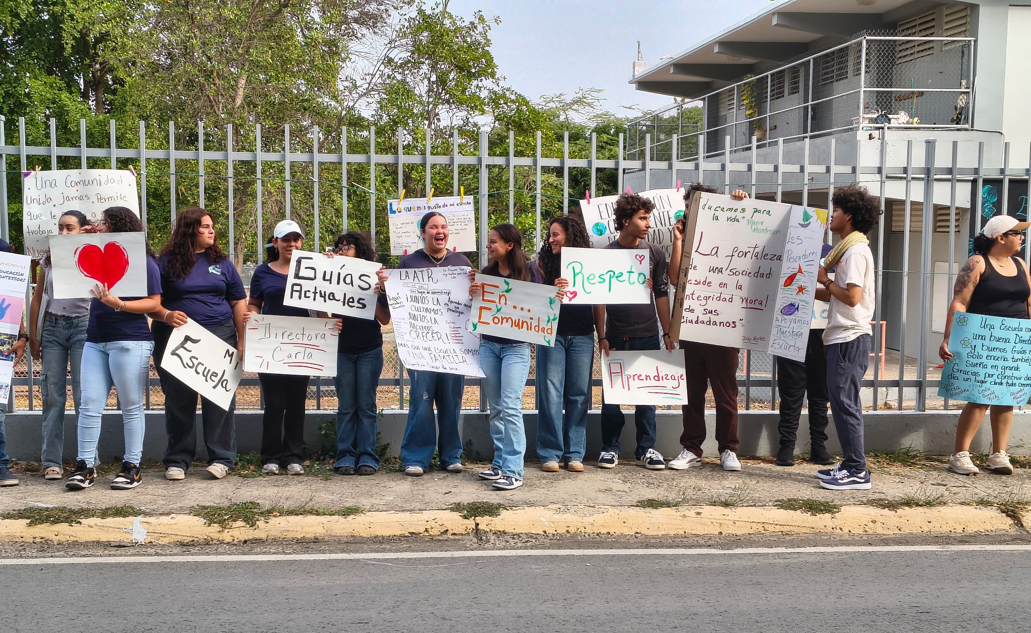 Reclaman al secretario de Educación que restituya a directora de escuela Montessori en Lajas
