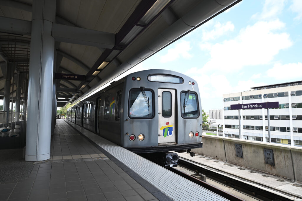Sigue sin fecha cuándo se cobrará nuevamente a los usuarios del Tren Urbano