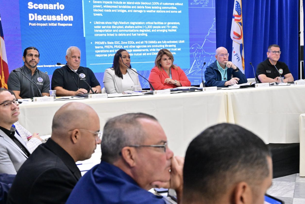 FEMA y gobierno lideran ejercicio de coordinación de respuesta interagencial ante un huracán