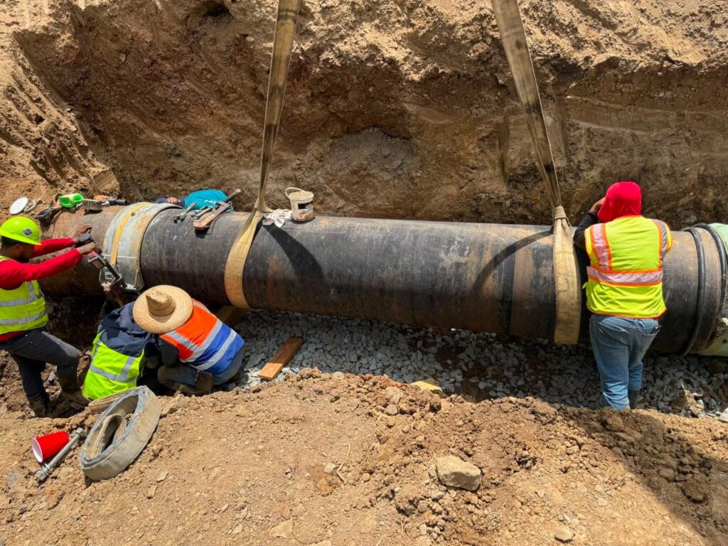 Reparan avería en tubería de 30 pulgadas de diámetro en Bayamón