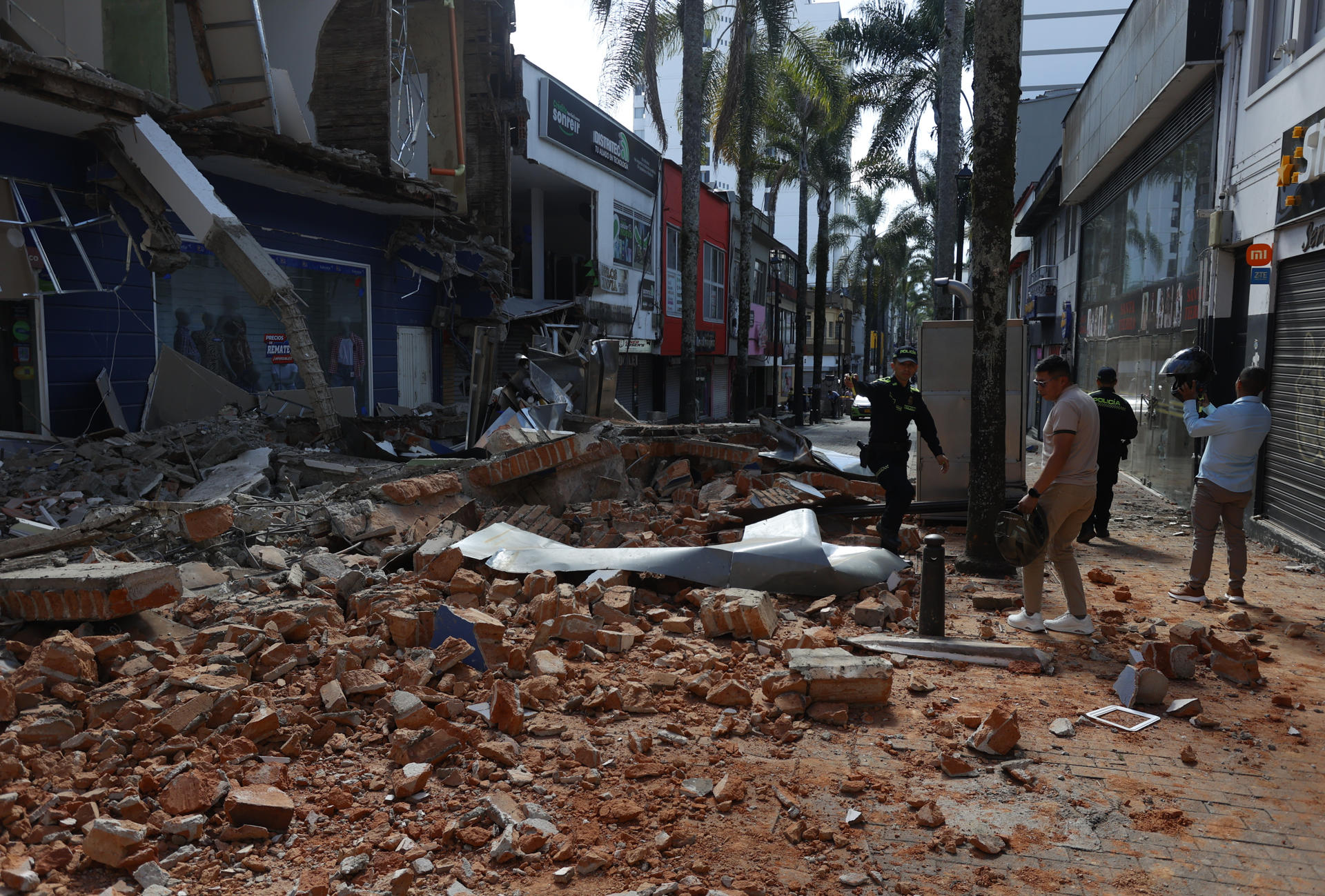 Estados Unidos ofrece apoyo a Colombia tras el potente terremoto de magnitud 7.4