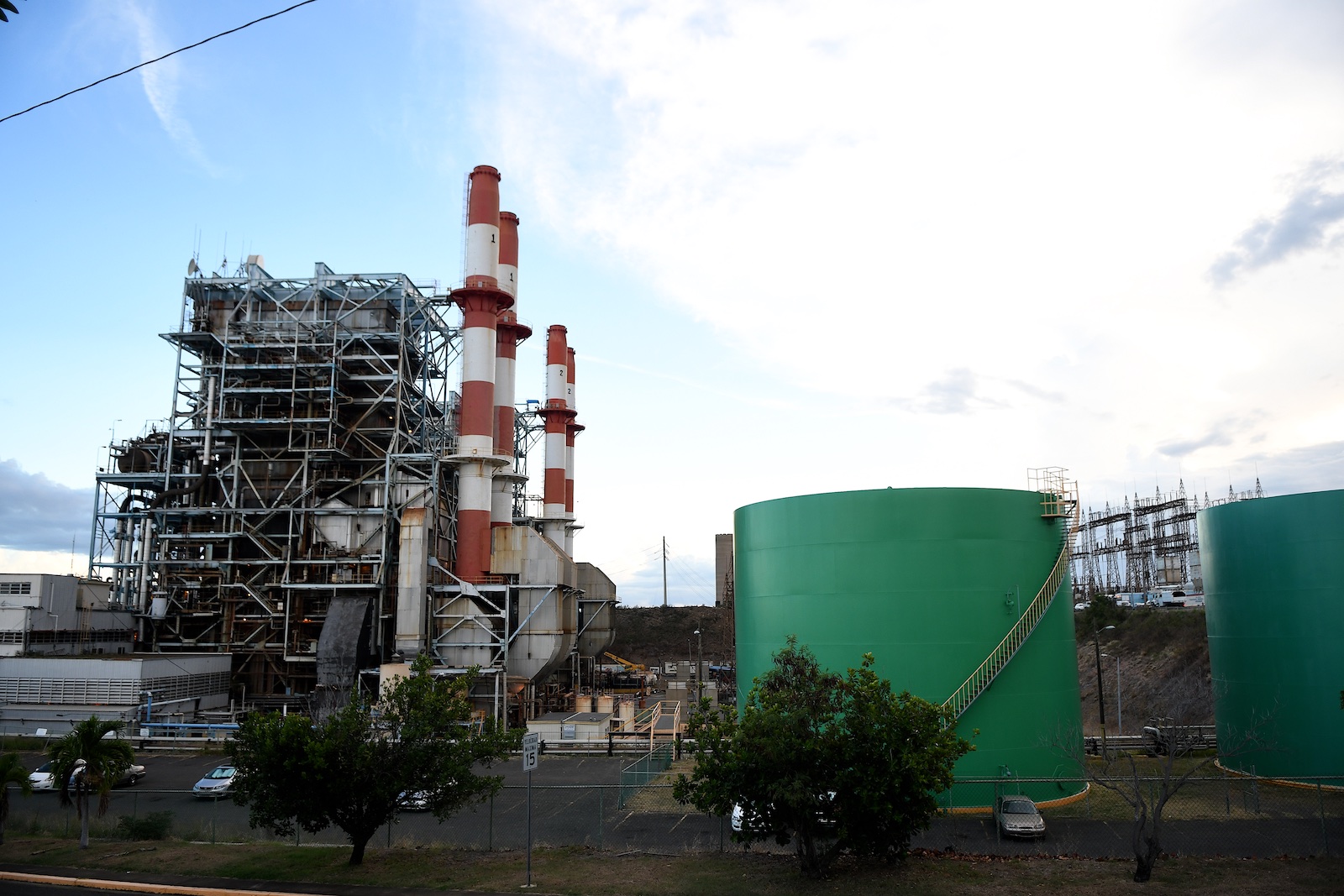 Continua la investigación por contrato de energía temporera