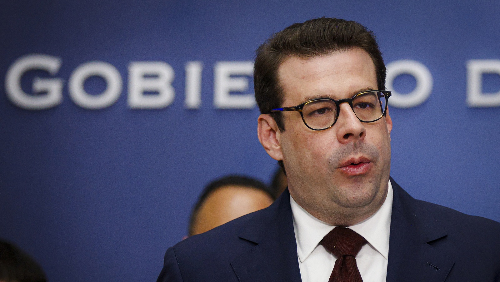 Senado exige información sobre contratos y fortalece protecciones para menores