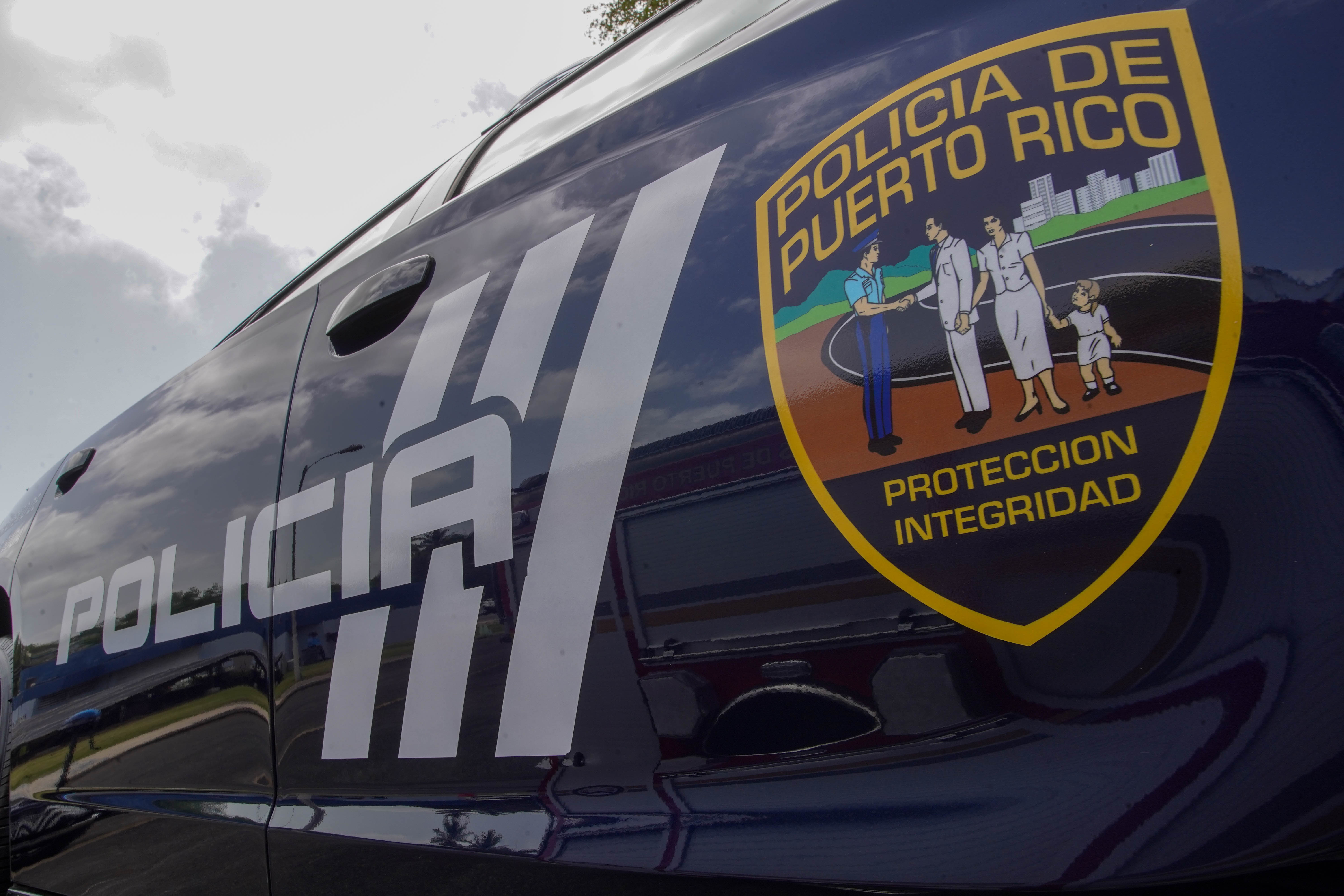 Hallan cadáver de hombre asesinado en el baúl de un auto