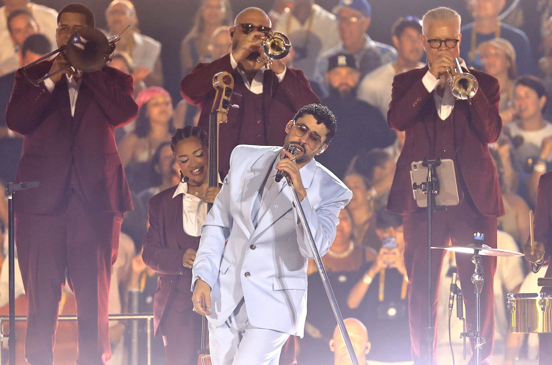 Bad Bunny regresó con fuerza «a casa» para cerrar su gira mundial
