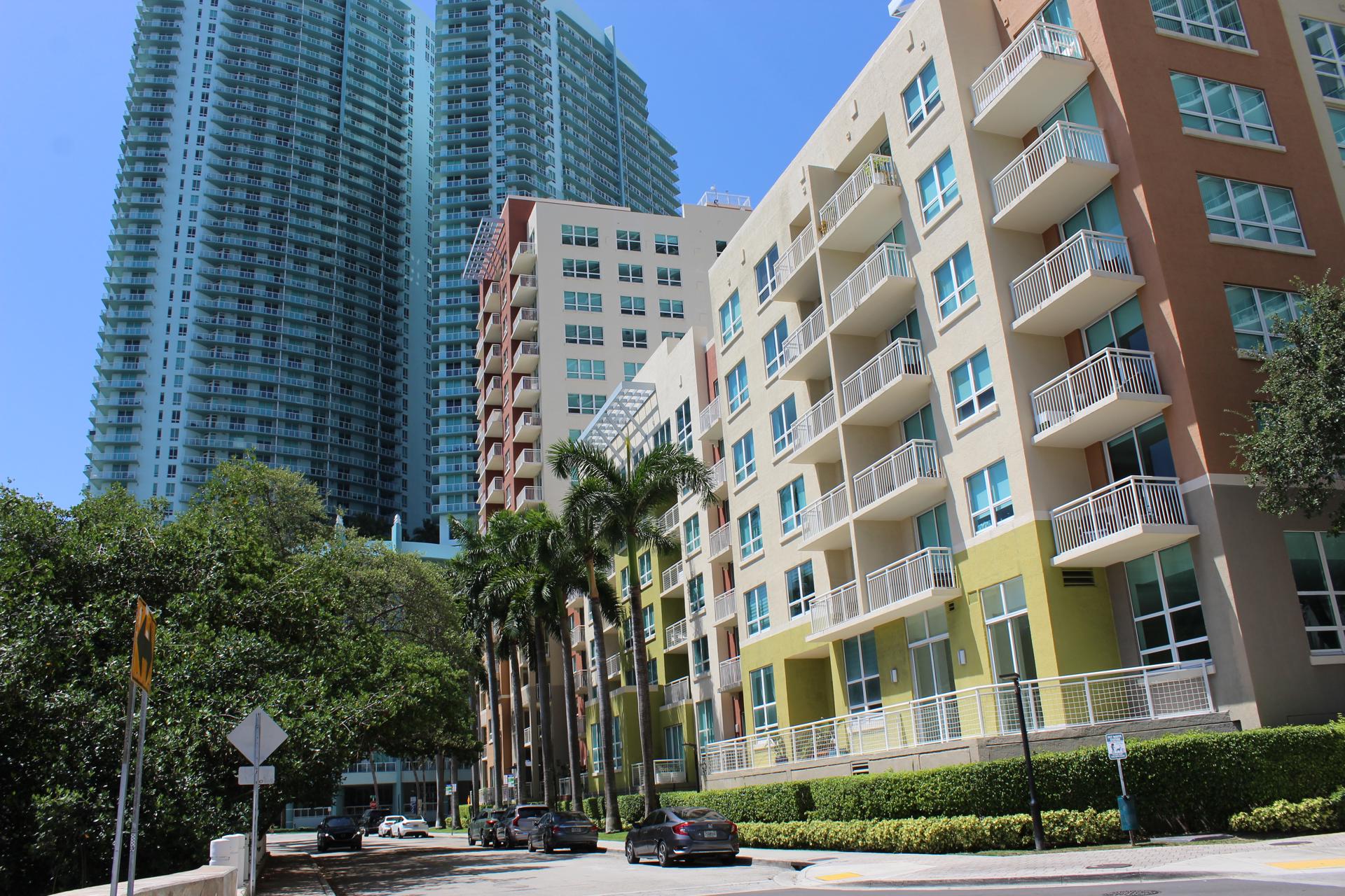 Imagen del artículo de NotiCel: Miami supera en costo de vida a Nueva York mientras atrae a los multimillonarios