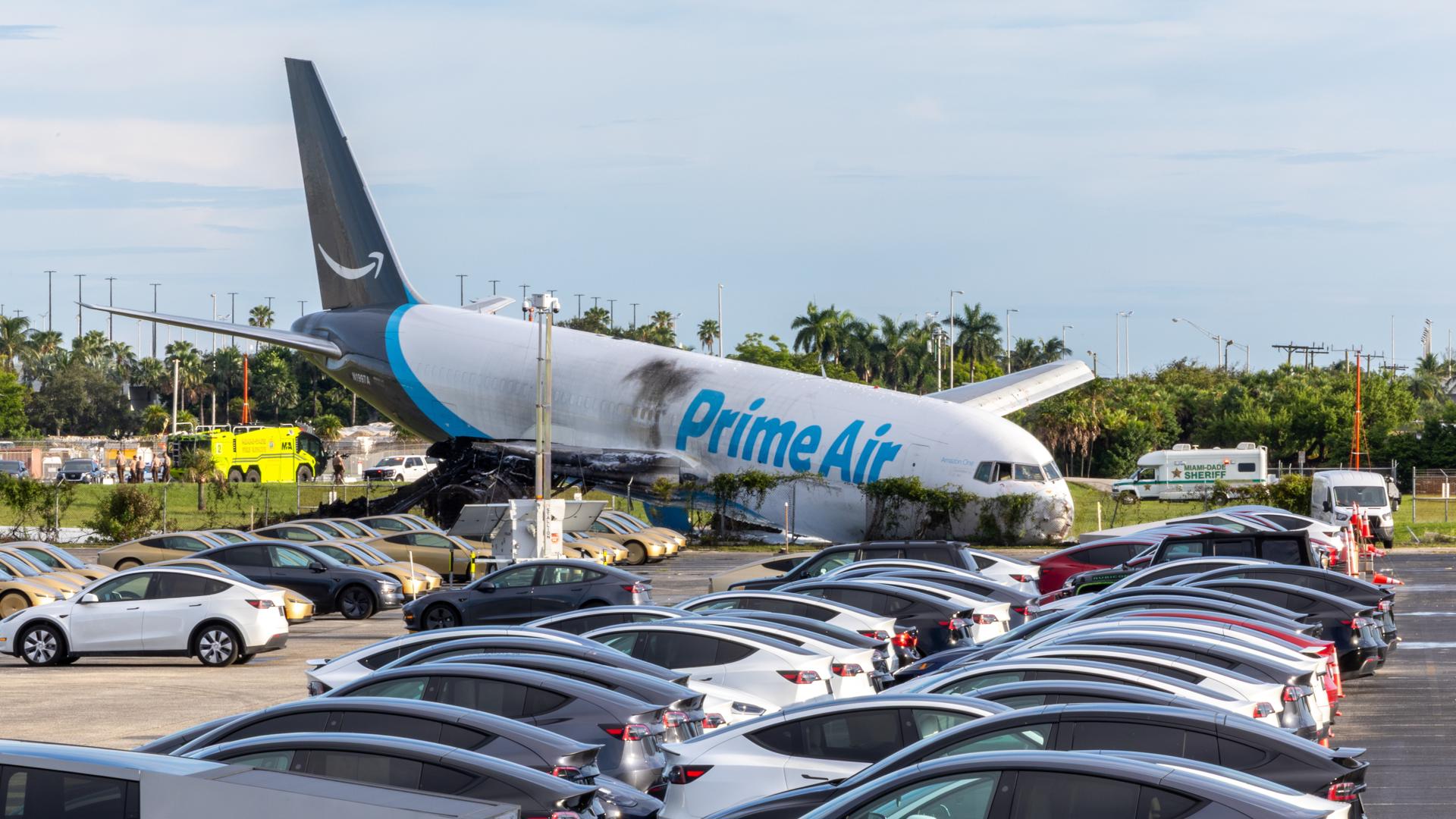 Accidente de avión de Amazon en aeropuerto de Miami deja un saldo de cinco muertos