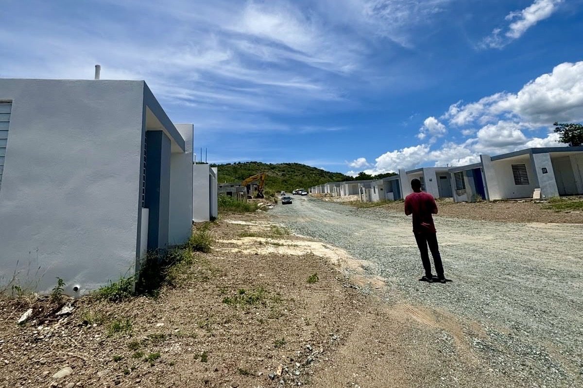 Familias reclaman en el tribunal al alcalde de Yauco por incumplir promesas de entregarles 15 casas