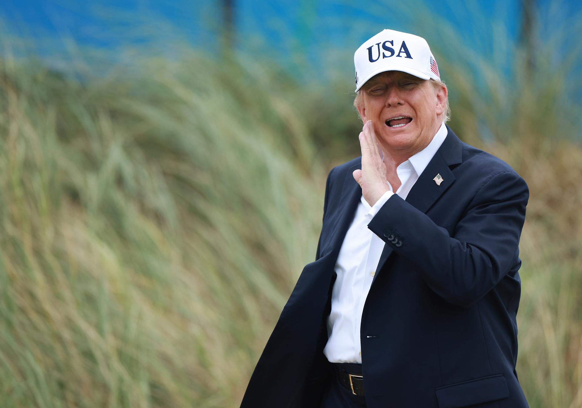 Trump pide a Zelenski que Ucrania deje de atacar refinerías de Rusia