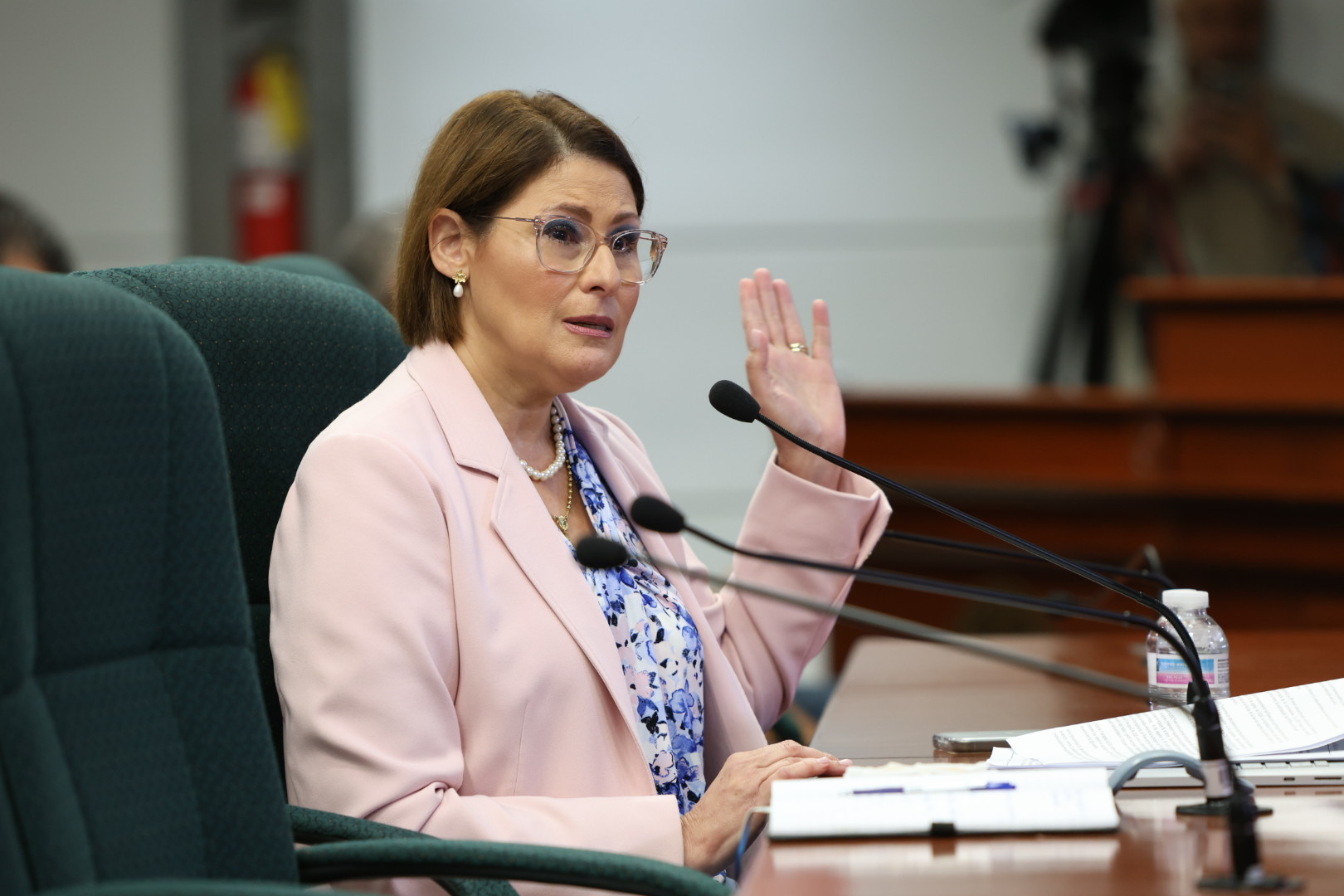 Mary Zapata califica como “dictatorial” el estilo de trabajo de Josué Colón
