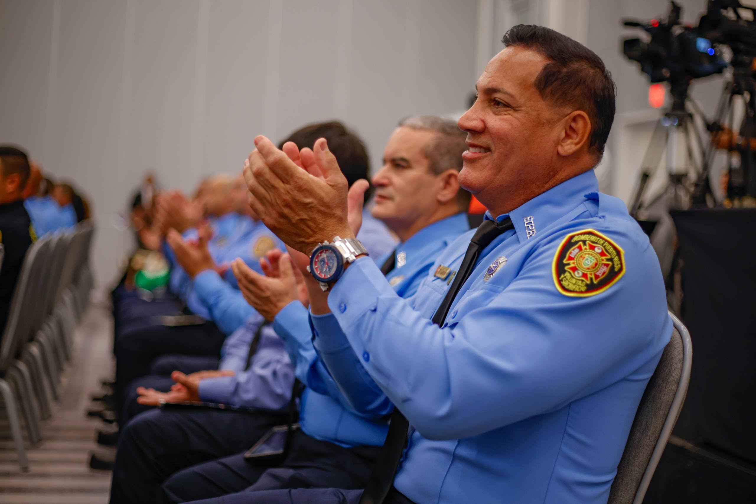 Negociado del Cuerpo de Bomberos concede 72 ascensos