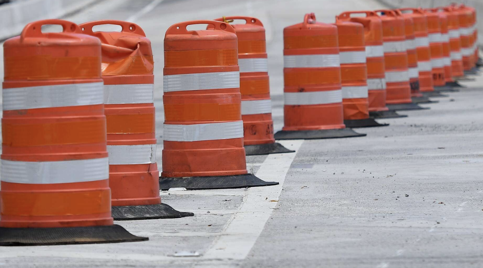 Anuncian aprobación de más de $114 millones para rehabilitación de carreteras