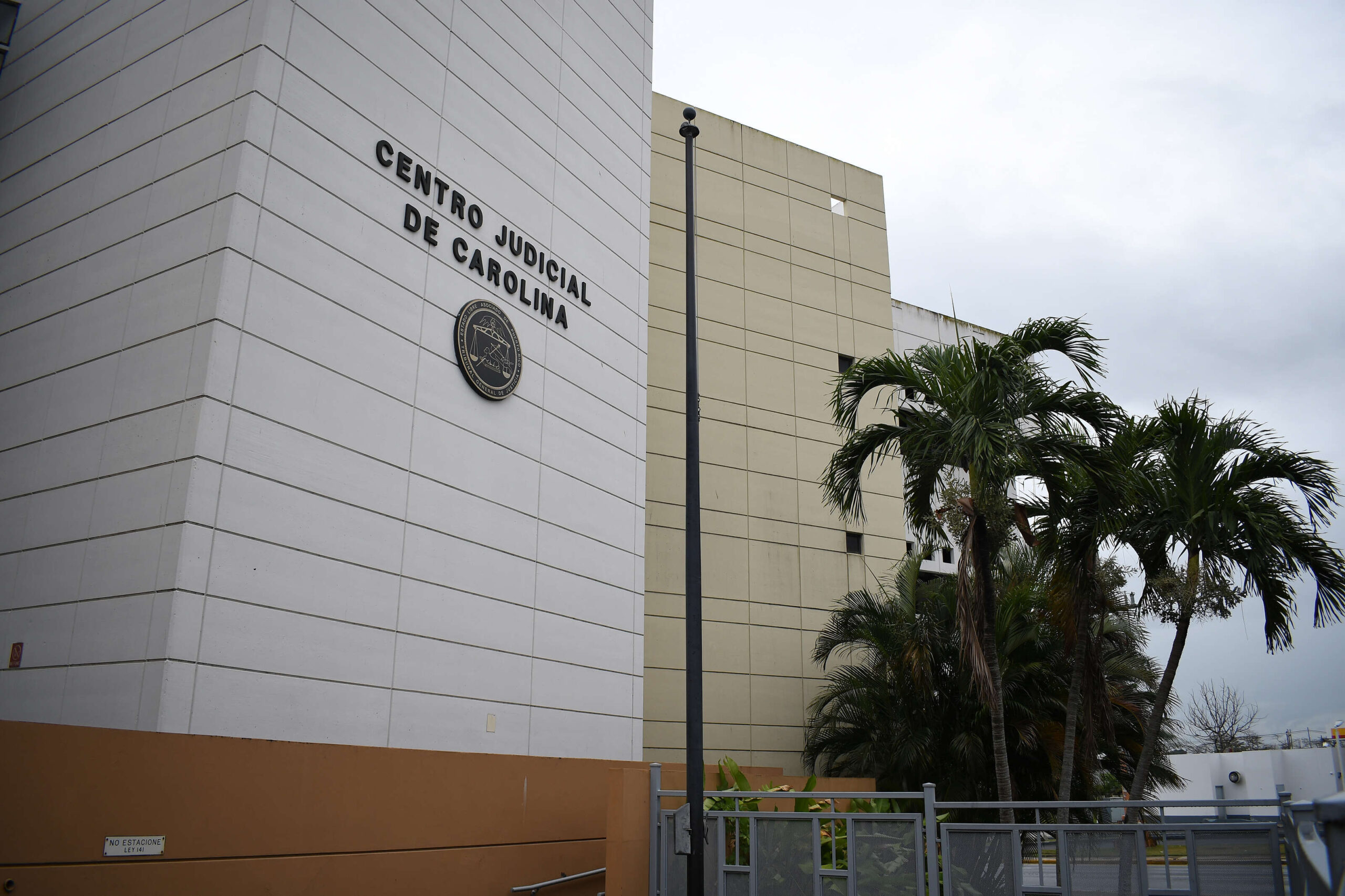 Encarcelan a siete adultos acusados de maltrato contra menor de cinco años