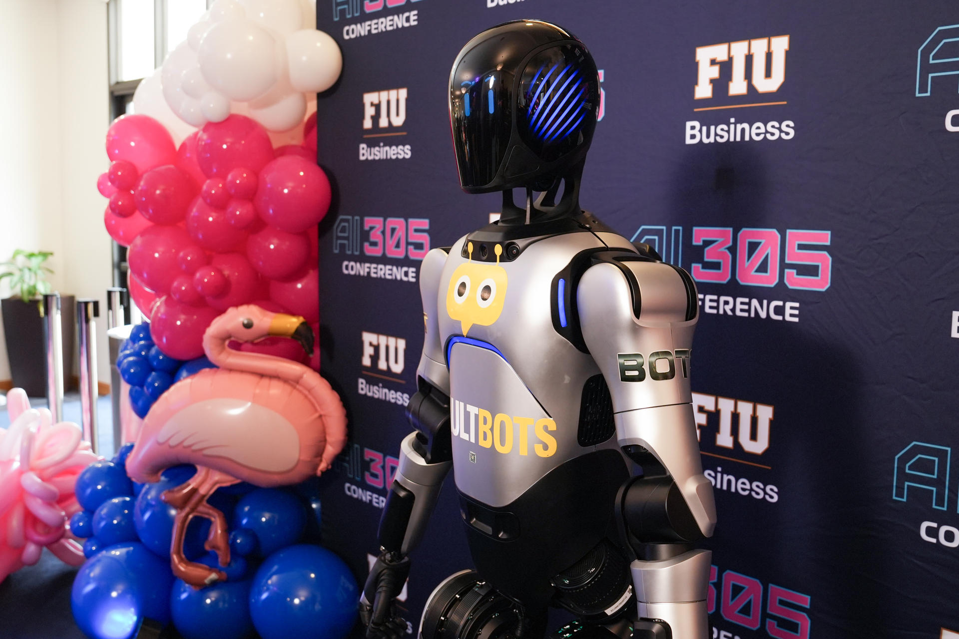 Debuta en Miami Luka, el robot que ayudará en hoteles, restaurantes y geriátricos