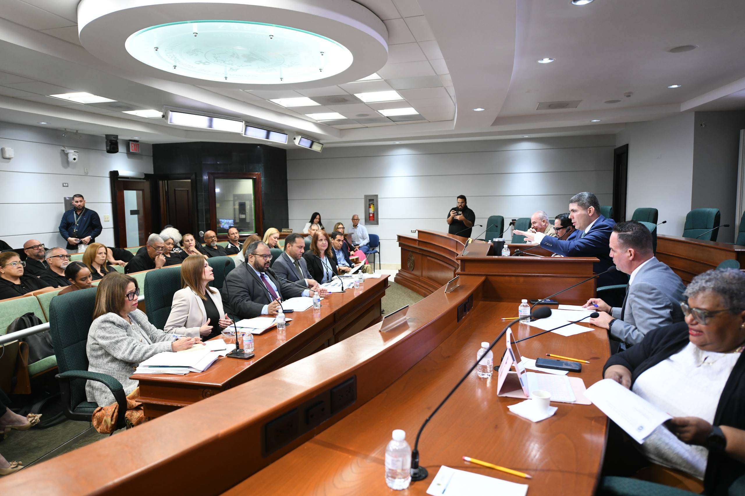 Educación necesita más fondos recurrentes, afirma el director de OGP