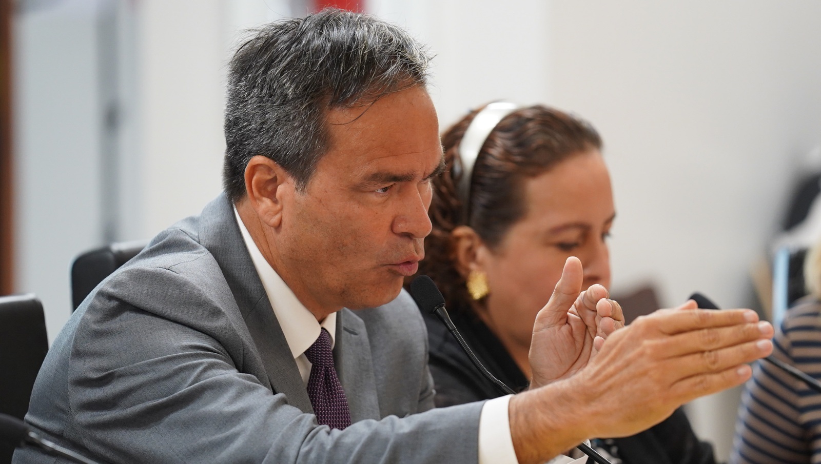A NFE no se le aguantan pagos por su gas, aunque hayan disputas, confirma Genera PR