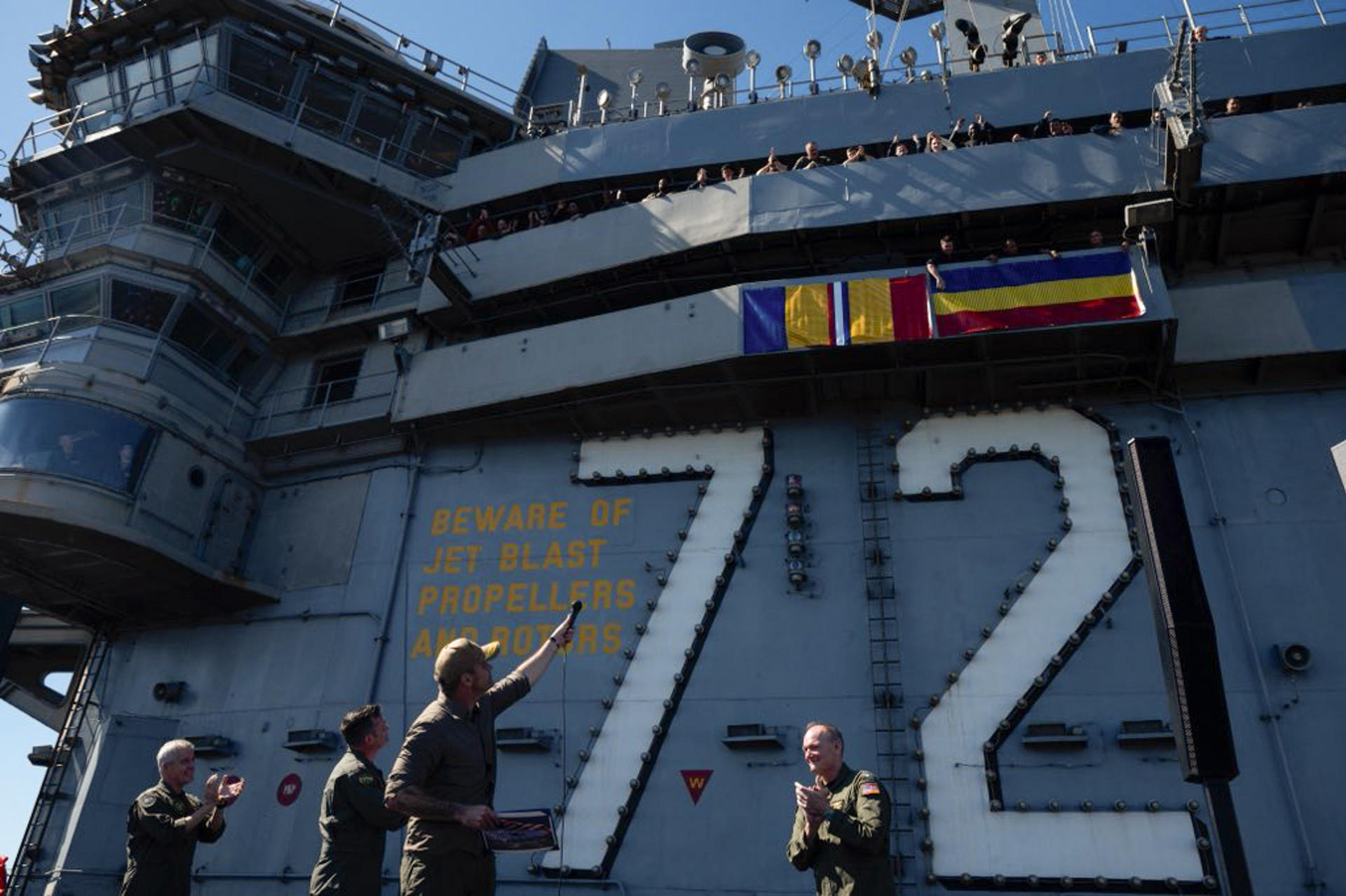 El USS Abraham Lincoln regresa a EE.UU. tras casi diez meses de despliegue en Oriente Medio