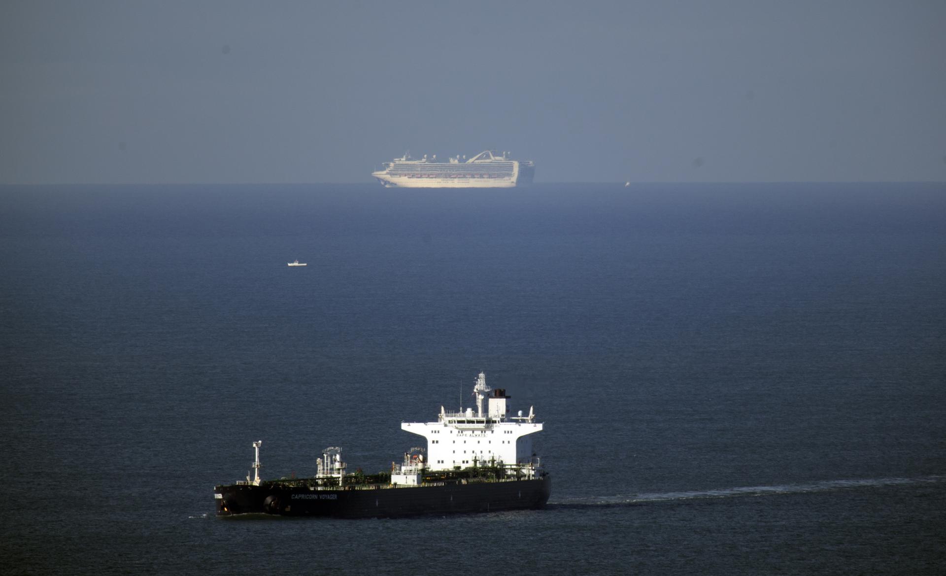 EE.UU. propone imponer tasas a buques españoles y restringir ciertas importaciones de España