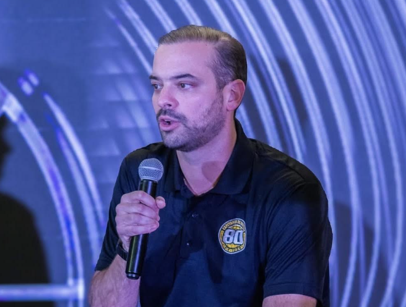 Tribunal encuentra no causa contra apoderado de los Capitanes de Arecibo