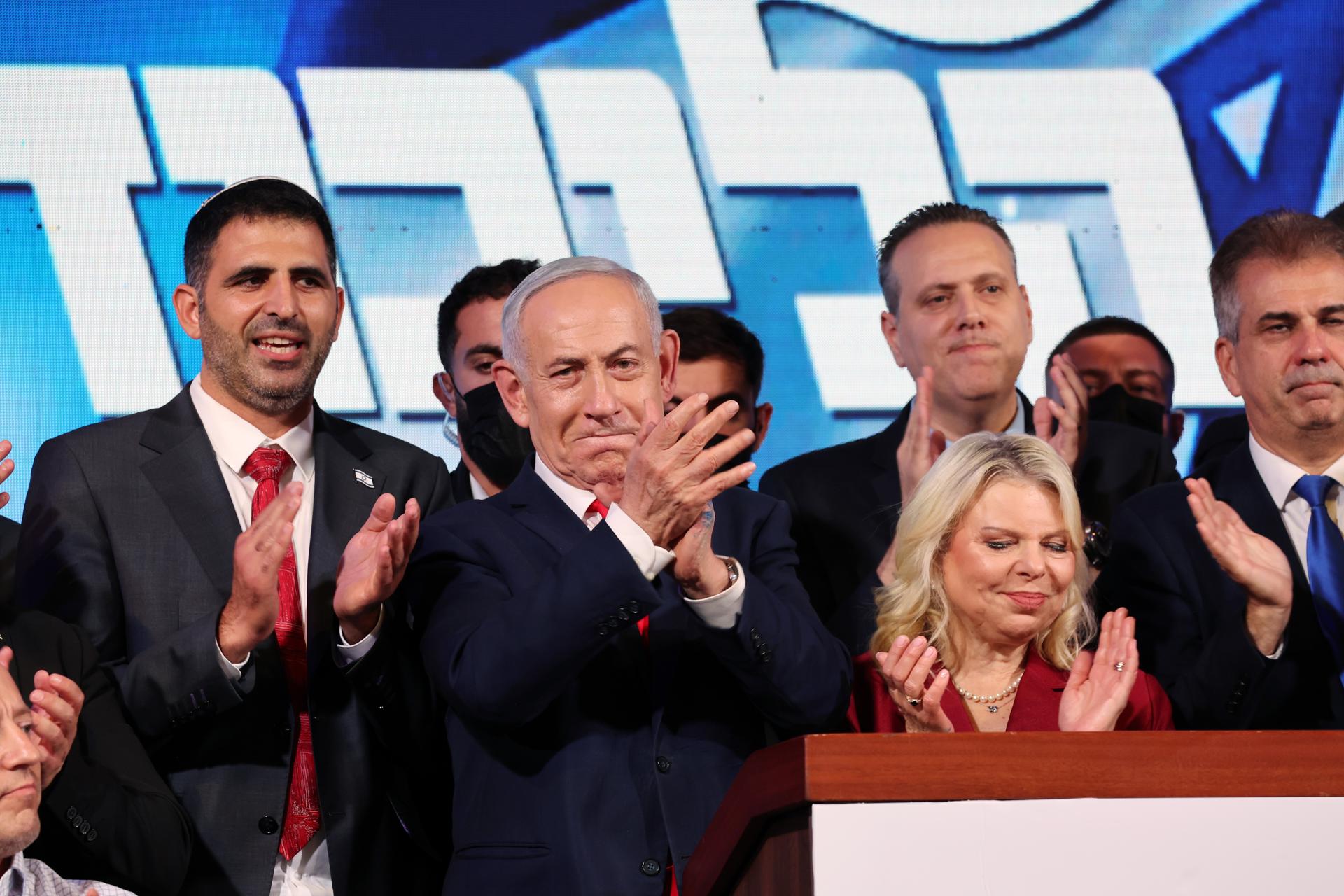 Bloque de Netanyahu sigue en cabeza con Eisenkot recortando distancia