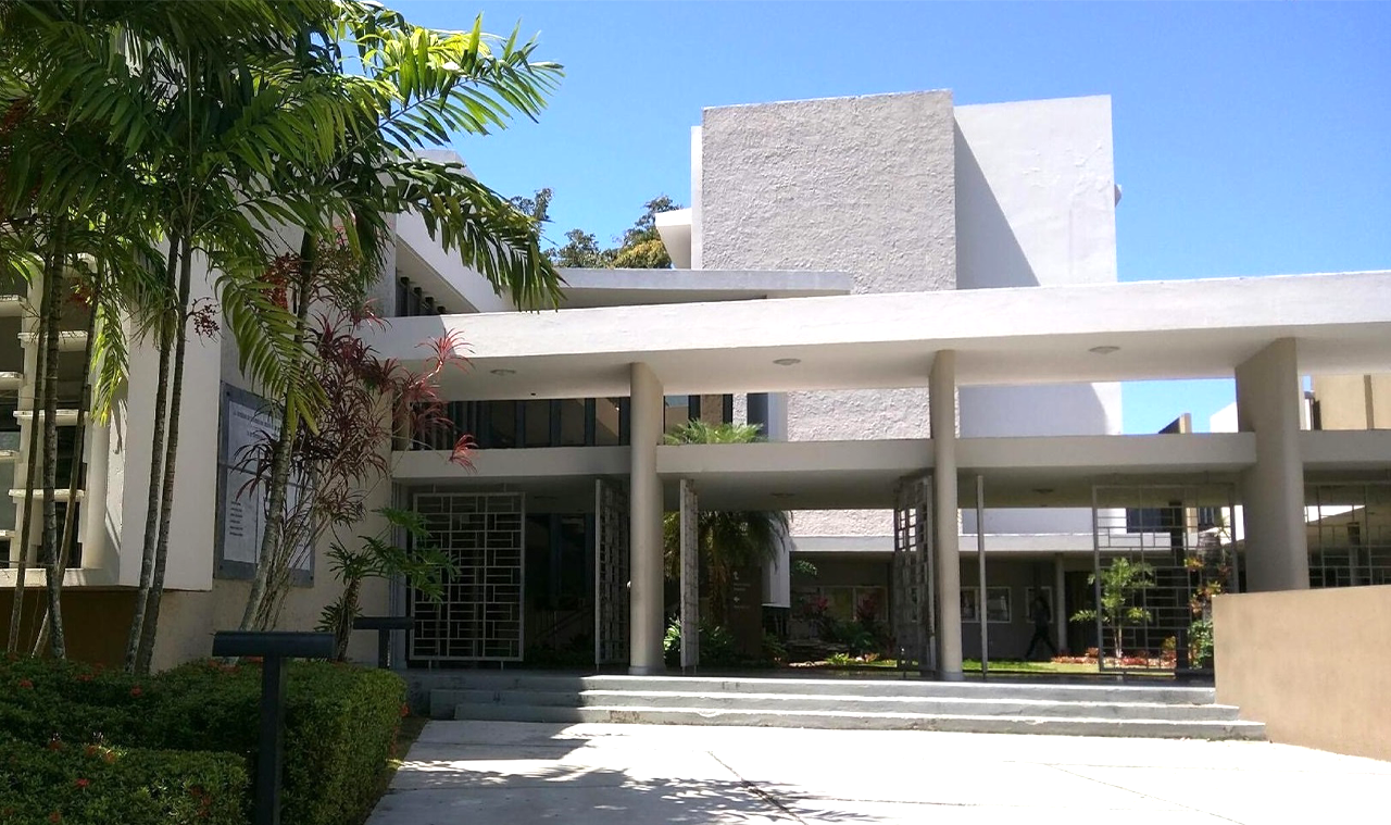 Un centenar de profesores de Derecho piden a la gobernadora vetar proyecto de reforma judicial