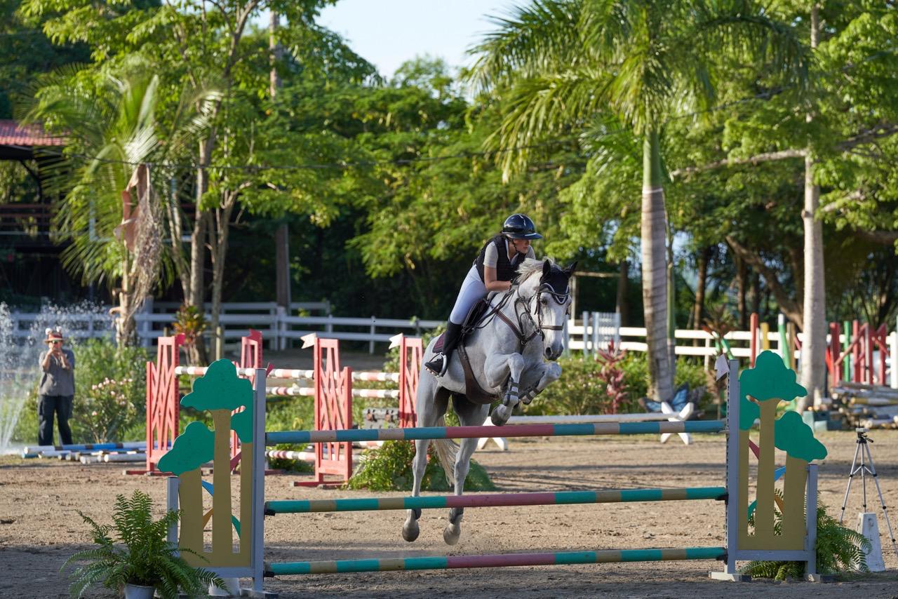 Puerto Rico: Aymar Roldán wins three equestrian jumping events